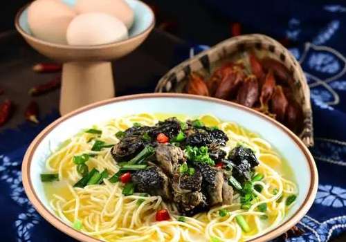 子宸什夹婆乌鸡米线加盟利润如何?加盟需要什么样的流程?